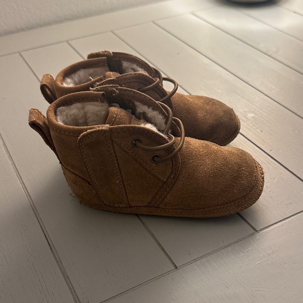 Baby Uggs - Picture 4 of 5